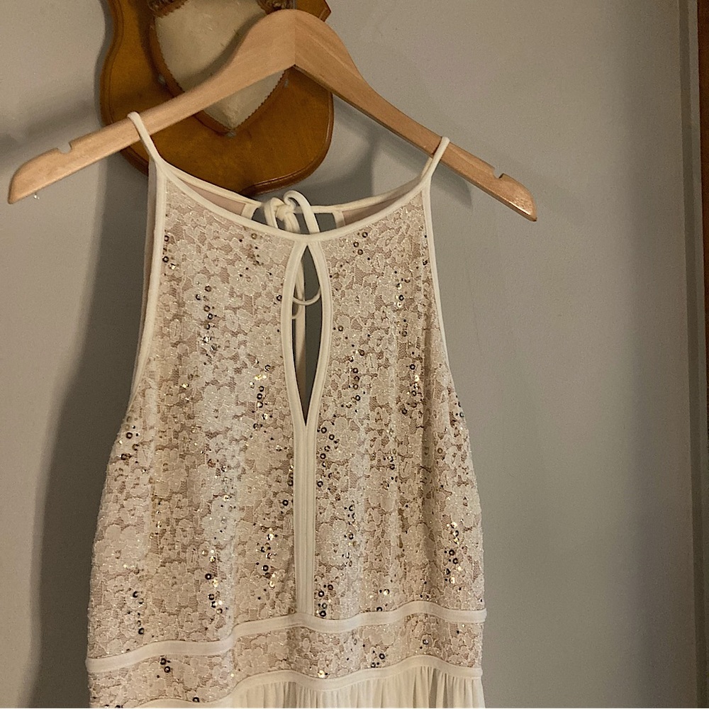 Morgan & Co Formal Ivory Lace Dress (16)